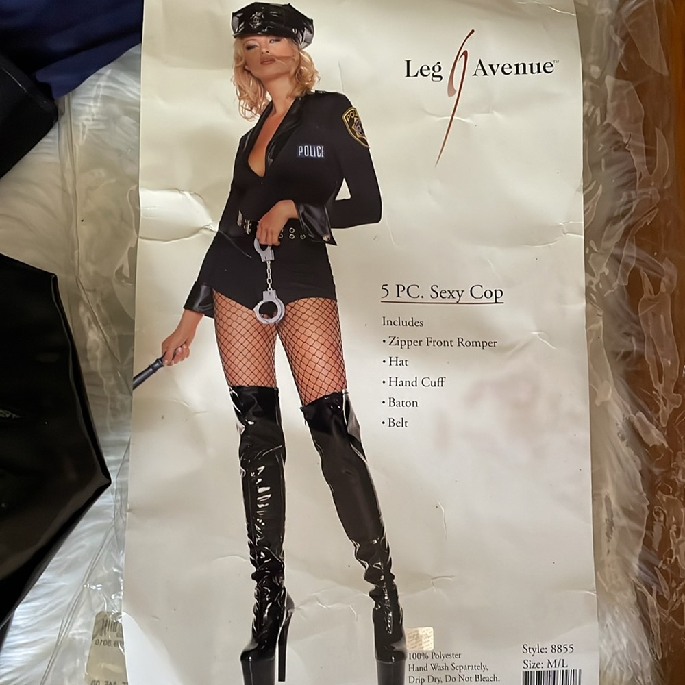 Leg Avenue sexy cop costume size M/L.